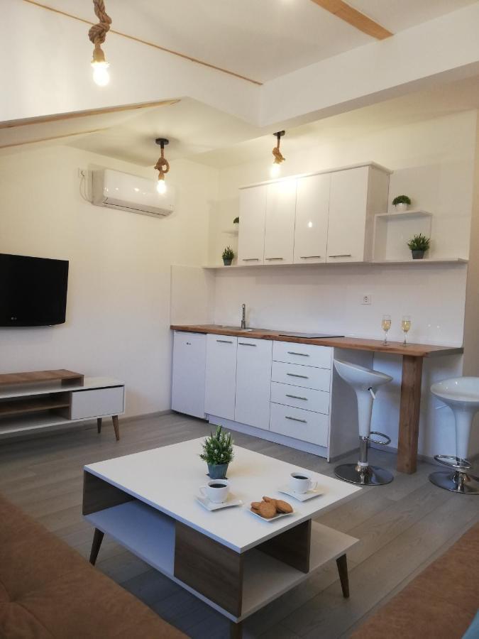 Apartments Naumovski 奥赫里德 外观 照片